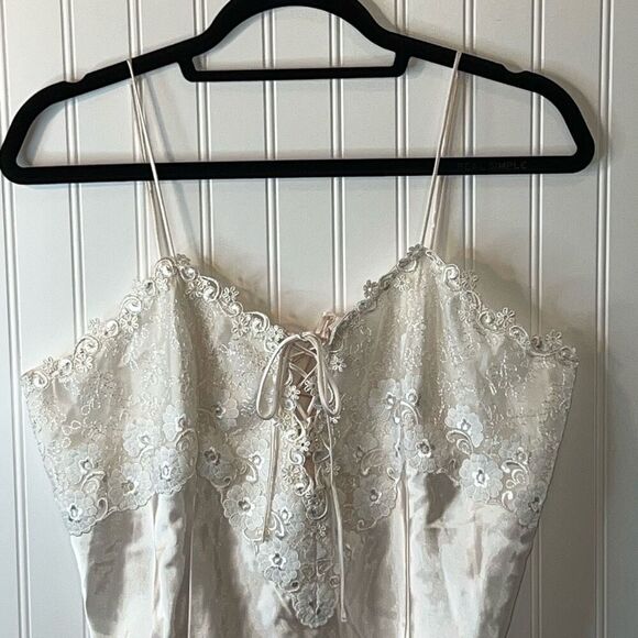 Dentelle Lace Slip Nightie Women’s Size XL Soft Pink Corset Front And Back - Picture 2 of 7